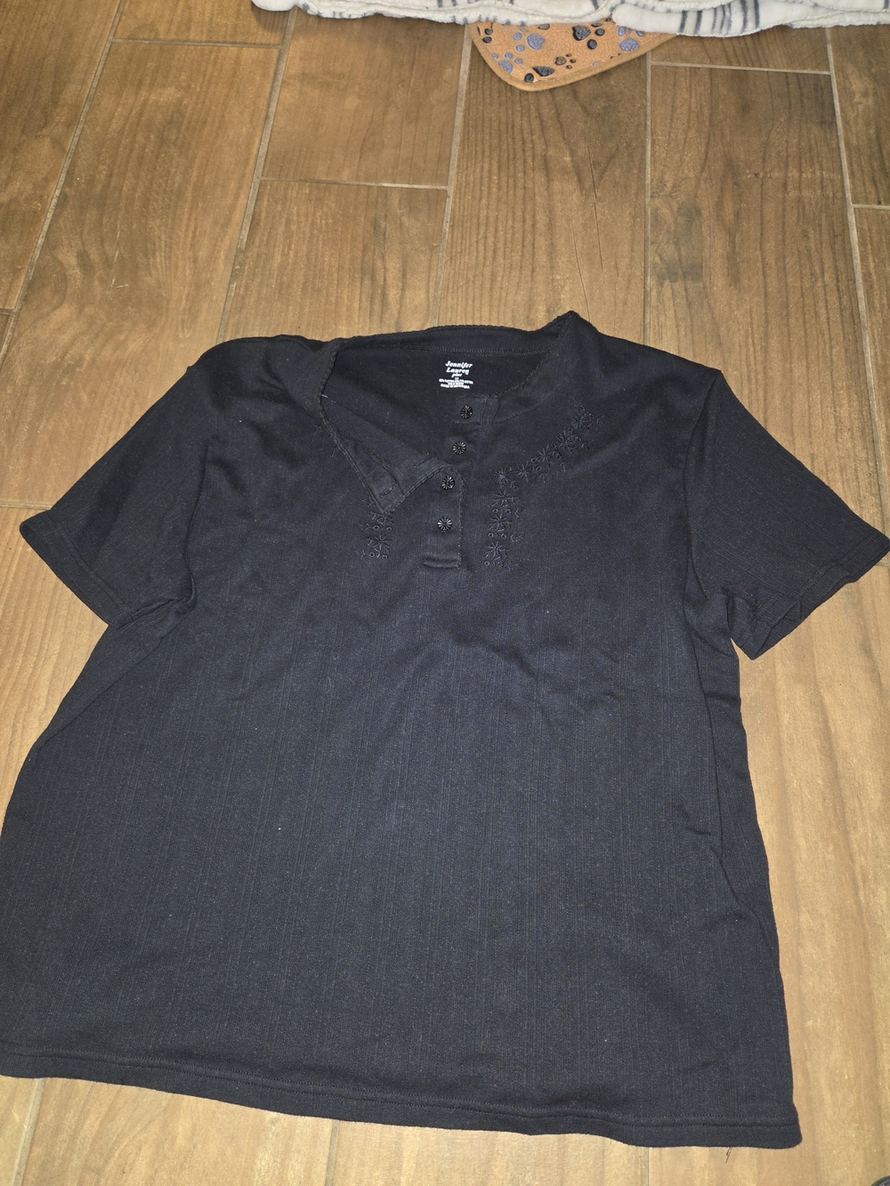 Women's Black Short-Sleeve Henley Shirt